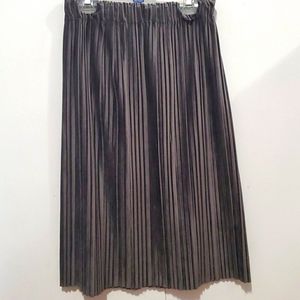Gray Velvet Pleated Skirt